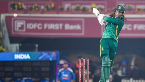 Injured De Zorzi, Ferreira out of T20 World Cup and West Indies series; Rickelton, Stubbs drafted in