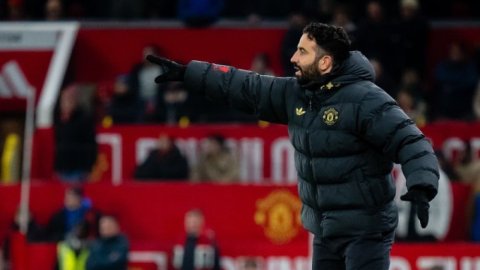 Manchester United sack head coach Ruben Amorim