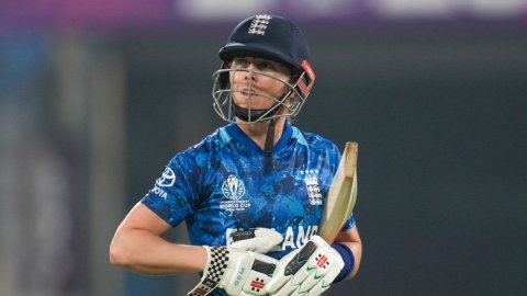 Non-playing role at London Spirit role does not signal end of playing career, says Heather Knight