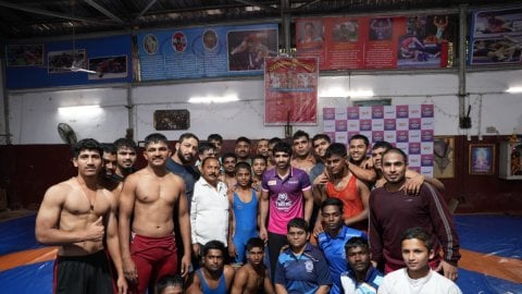 Olympic medallist Aman Sehrawat connects with Mumbai’s youth ahead of PWL debut
