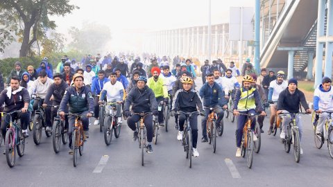 Strong leadership is only possible with healthy body, says Mandaviya at 56th Fit India Sundays on Cy