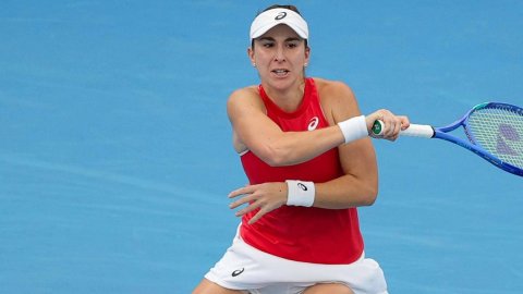 United Cup: Bencic beats Mertens in tense clash, boosts Swiss hopes of reaching final
