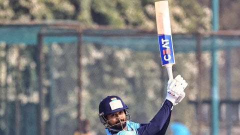 Vijay Hazare Trophy: Shreyas Iyer, Mohd Siraj shine as Mumbai, Delhi, Hyderabad gain big wins (round