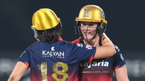 'With those muscles, you just have to go for it': Smriti hails Grace Harris' power hitting