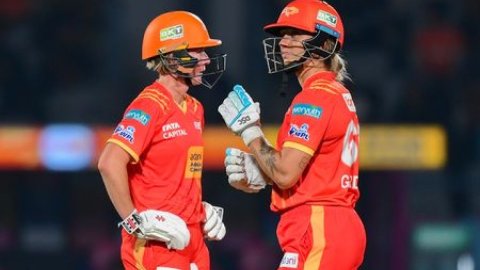 WPL 2026: Beth Mooney's fifty and Tanuja Kanwar's late blitz lift Gujarat Giants to 174/9 against DC