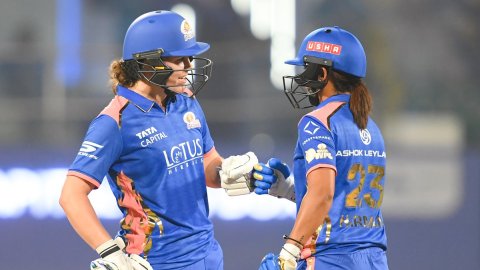 WPL 2026: Harmanpreet and Sciver-Brunt fifties take Mumbai Indians to 195/4