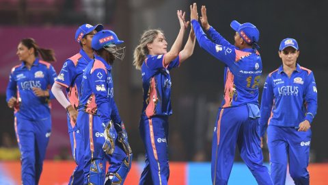 WPL 2026: Kerr, Carey pick three wickets each as MI register 50-run win over DC