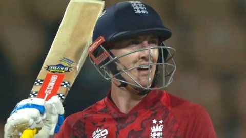  Harry Brook ने पाकिस्तान के खिलाफ तूफानी शतक ठोककर बनाया वर्ल्ड रिकॉर्ड, T20WC में ये कारनामा करने 