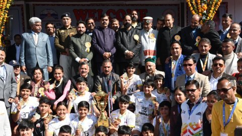 Himachal bans mobile phones by students in all schools from March 1