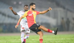 आईएसएल: सिर्फ 6 मिनट में एज्जजारी ने दागे 2 गोल, ईस्ट बंगाल ने नॉर्थईस्ट यूनाइटेड को 3-0 से हराया