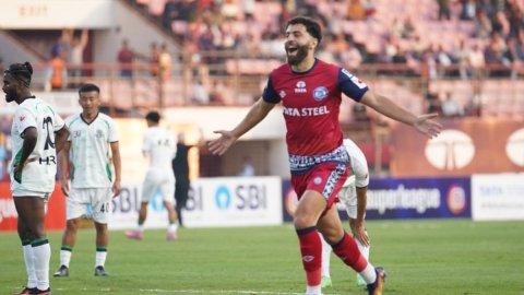 ISL 2025-26: Tachikawa's late stunner helps Jamshedpur upset East Bengal in an away match