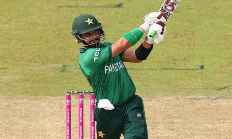 PAK vs NAM: पाकिस्तान ने नामीबिया को दिया 200 रनों का टारगेट, साहिबज़ादा फरहान ने लगाई सेंचुरी