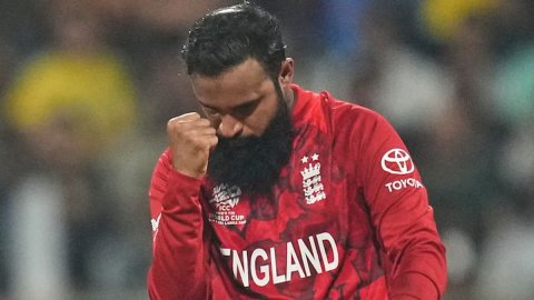 Adil Rashid ने रच दिया अनचाहा इतिहास, भारतीय बल्लेबाजों ने 4 छक्के जड़कर बना दिया इस शर्मनाक लिस्ट क