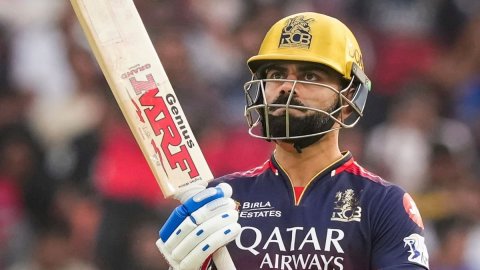 Virat Kohli हैं इतिहास रचने के करीब, सिर्फ 9 छक्के लगाते ही IPL में ये खास माइलस्टोन हासिल करने वाले