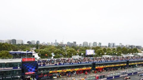 F1: Australian GP to go ahead as planned despite travel disruptions, say organisers