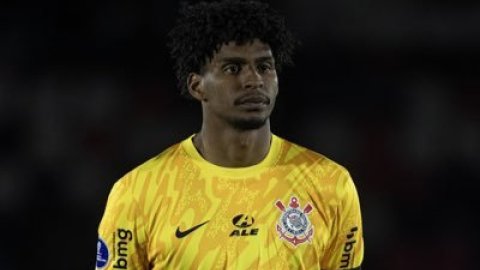 Football: Souza replaces Alisson in Brazil squad for World Cup warm-ups