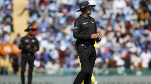 IPL इतिहास में सर्वाधिक मुकाबलों में अंपायरिंग करने वाले 5 अंपायर