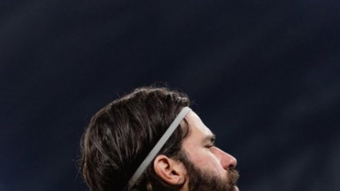 'मैं कुछ समय के लिए बाहर रहूंगा', लिवरपूल के बेकर ने दी चोट को लेकर जानकारी