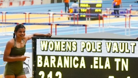 नेशनल इंडोर एथलेटिक्स: पोल वॉल्टर बारानिका एलंगोवन ने 4.22 मीटर के साथ बनाया नेशनल रिकॉर्ड