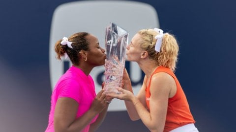 सिनियाकोवा-टाउनसेंड की जोड़ी ने जीता मियामी ओपन महिला डबल्स का खिताब