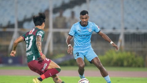 ISL 2025-26: Lachenpa, resolute Mumbai defence shut out Mohun Bagan to go top