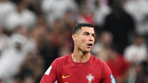 'Ronaldo not obsessed with 1,000-goal milestone,' says Portugal coach Martinez
