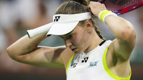 Rybakina beats Svitolina to set Indian Wells final rematch with Sabalenka