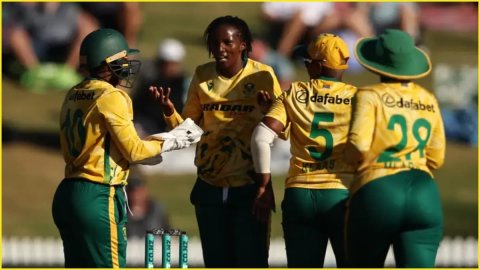 NZ-W vs SA-W 2nd T20: खाका और म्लाबा ने मिलकर चटकाए 7 विकेट,  हैमिल्टन में साउथ अफ्रीका ने न्यूजीलैं