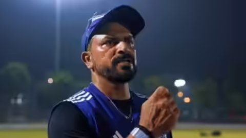 VIDEO: टीम इंडिया के फील्डिंग कोच ने तो हिला डाला स्टेज, कुलदीप की शादी में किया स्टेज तोड़ डांस