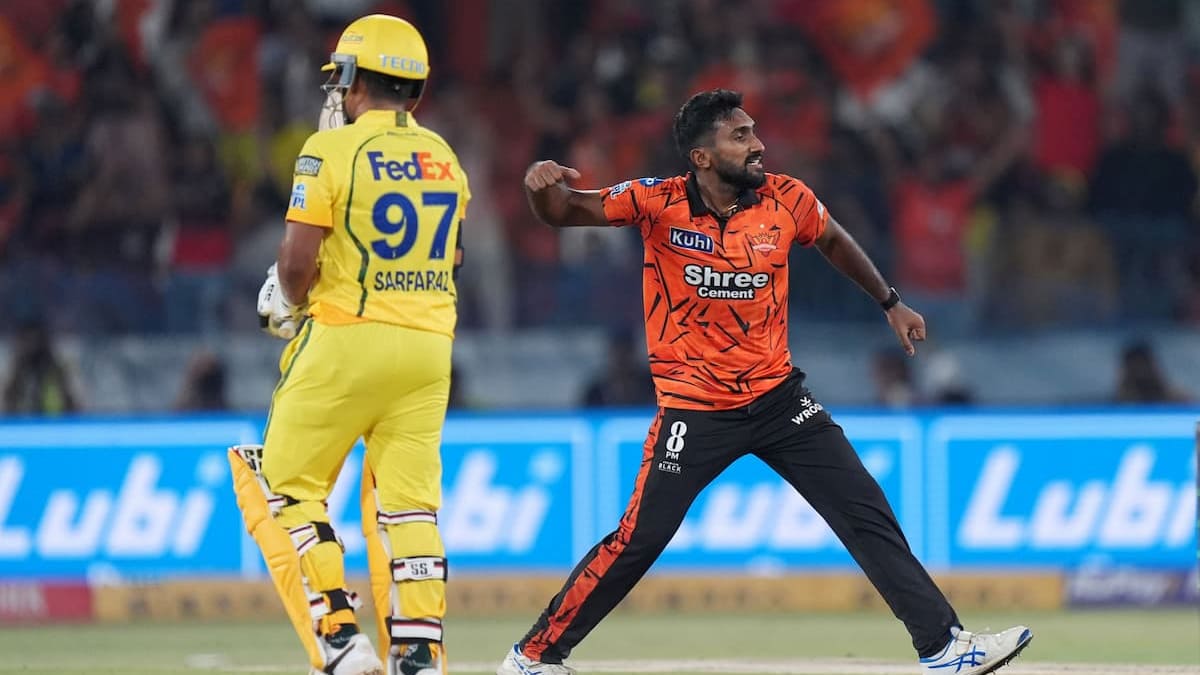 IPL 2026: CSK के बल्लेबाज हुए फ्लॉप, SRH ने 10 रन से जीत दर्ज कर पॉइंट्स  टेबल में टॉप-4 में मारी एंट्री - Csk Batters Flop As Srh Register A 10 Run