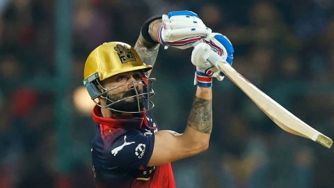 विराट कोहली ने मुंबई इंडियंस के खिलाफ रच दिया इतिहास, टूट गया बाबर आजम और क्रिस गेल का भी बड़ा रिकॉर