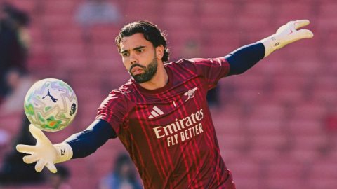 Arsenal back on top with narrow win, West Ham and Tottenham take big wins