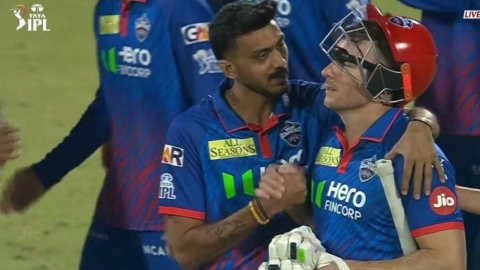 WATCH: अक्षर पटेल ने जीता दिल,1 रन की हार के बाद टूटे डेविड मिलर के साथ किया ऐसा