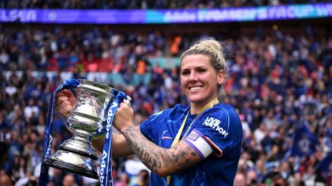 Chelsea captain Millie Bright announces retirement from football