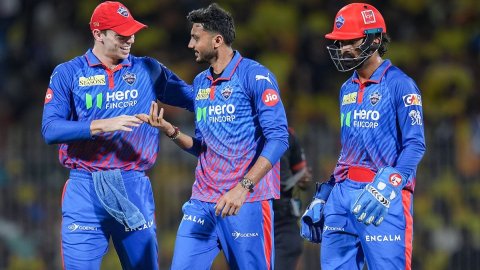 RCB vs DC: दिल्ली ने बेंगलुरु को 6 विकेट से धोया, बॉलर्स के बाद केएल राहुल ने खेली मैच जिताऊ पारी