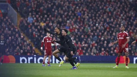 Dembele's double seals holders PSG's Champions League SF spot