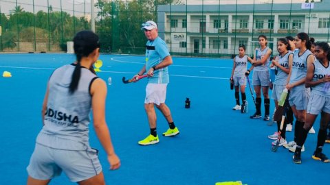 Hockey India appoints Tim White as junior women’s team coach
