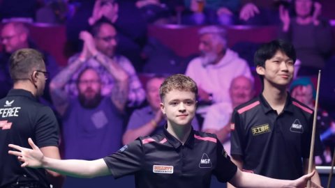 अस्पताल से डिस्चार्ज होने के एक दिन बाद 19 वर्षीय खिलाड़ी की जीत, वर्ल्ड स्नूकर चैंपियनशिप के लिए क्