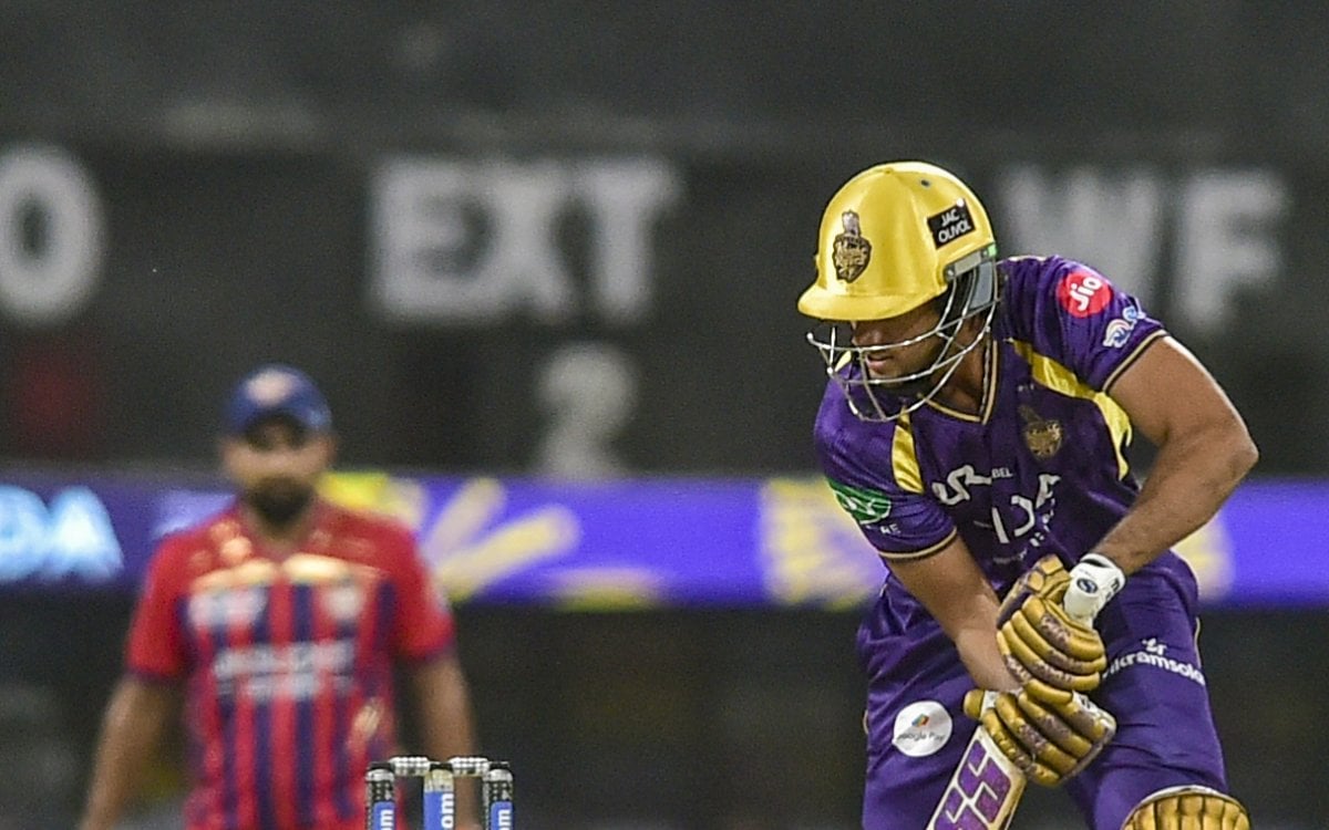 IPL इतिहास में 4 बल्लेबाज, जो 'ऑब्स्ट्रक्टिंग द फील्ड' आउट हुए - Story ...