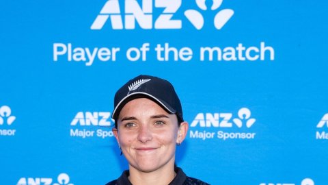 Kerr, Mooney, and Khaka shortlisted for ICC Women’s Player of the Month award