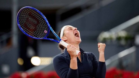 Kostyuk extends winning streak in Madrid, enters second career WTA 1000 semi-final