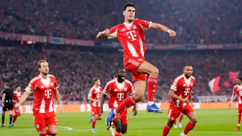 Late goals send Bayern to Champions League semifinals