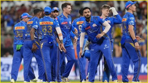 DC vs MI, IPL 2026: मिचेल सेंटनर IN अल्लाह ग़ज़नफ़र OUT! ऐसी हो सकती है Mumbai Indians की संभावित प्