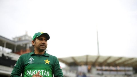PCB retains Masood as Test captain, Sarfaraz likely to take charge as coach: Report