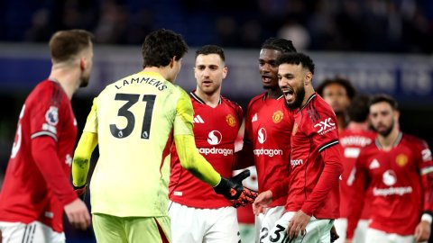 Premier League: Man Utd boost top-5 hopes with win over Chelsea