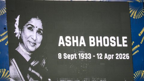 Siraj pays final respects to legendary singer Asha Bhosle, consoles her granddaughter Zanai