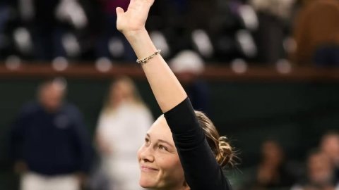 Tennis: Anisimova, Alexandrova withdraw from Madrid due to injury