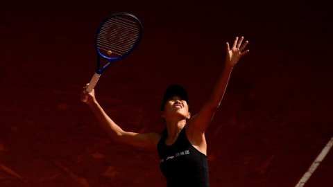 Tennis: China's Zhang Shuai into second round of Madrid Open