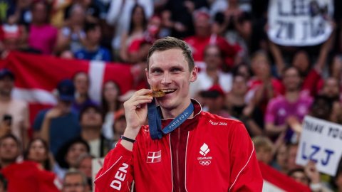 Two-time Olympic & world champion Victor Axelsen retires from professional badminton