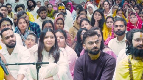 Virat, Anushka visit Premanand Maharaj’s Keli Kunj Ashram in Vrindavan